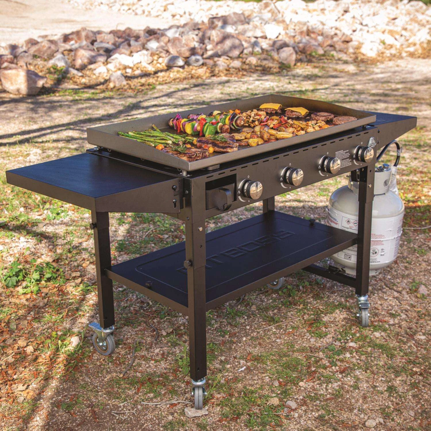 Pit Boss PB575GD4 Deluxe 4 Burner Liquid Propane Outdoor Griddle Black 4 Pit Boss PB575GD4 Deluxe 4 Burner Liquid Propane Outdoor Griddle Black - Image 4